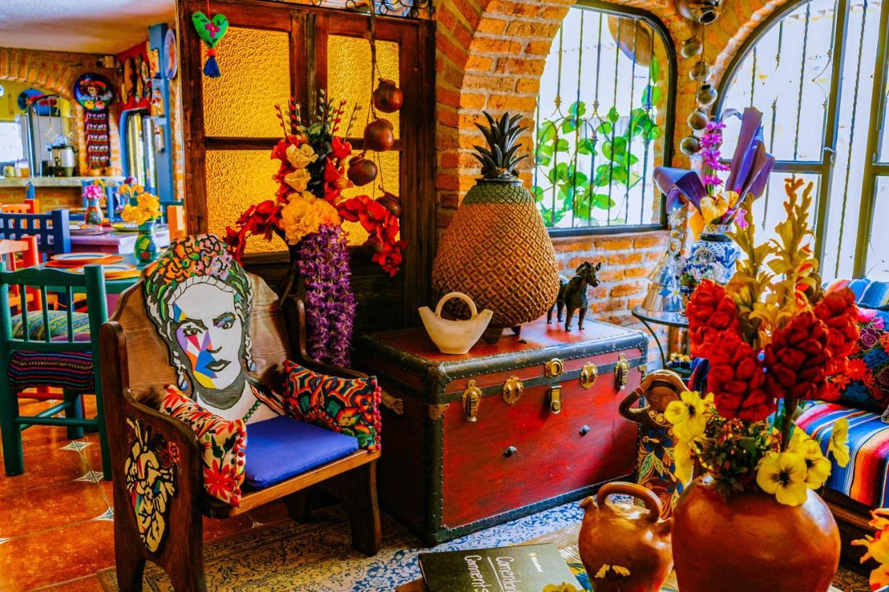 Posada Las Margaritas Tlaquepaque Exterior photo