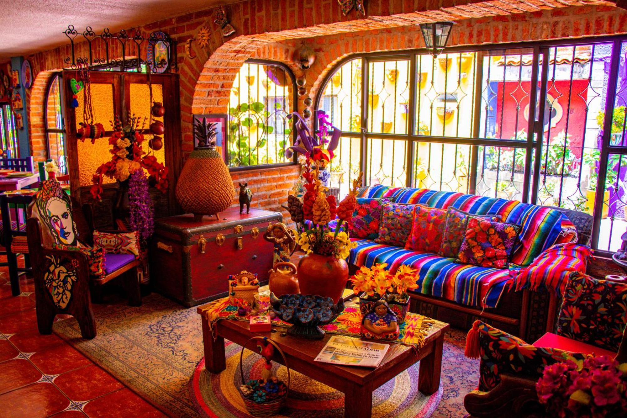 Posada Las Margaritas Tlaquepaque Exterior photo