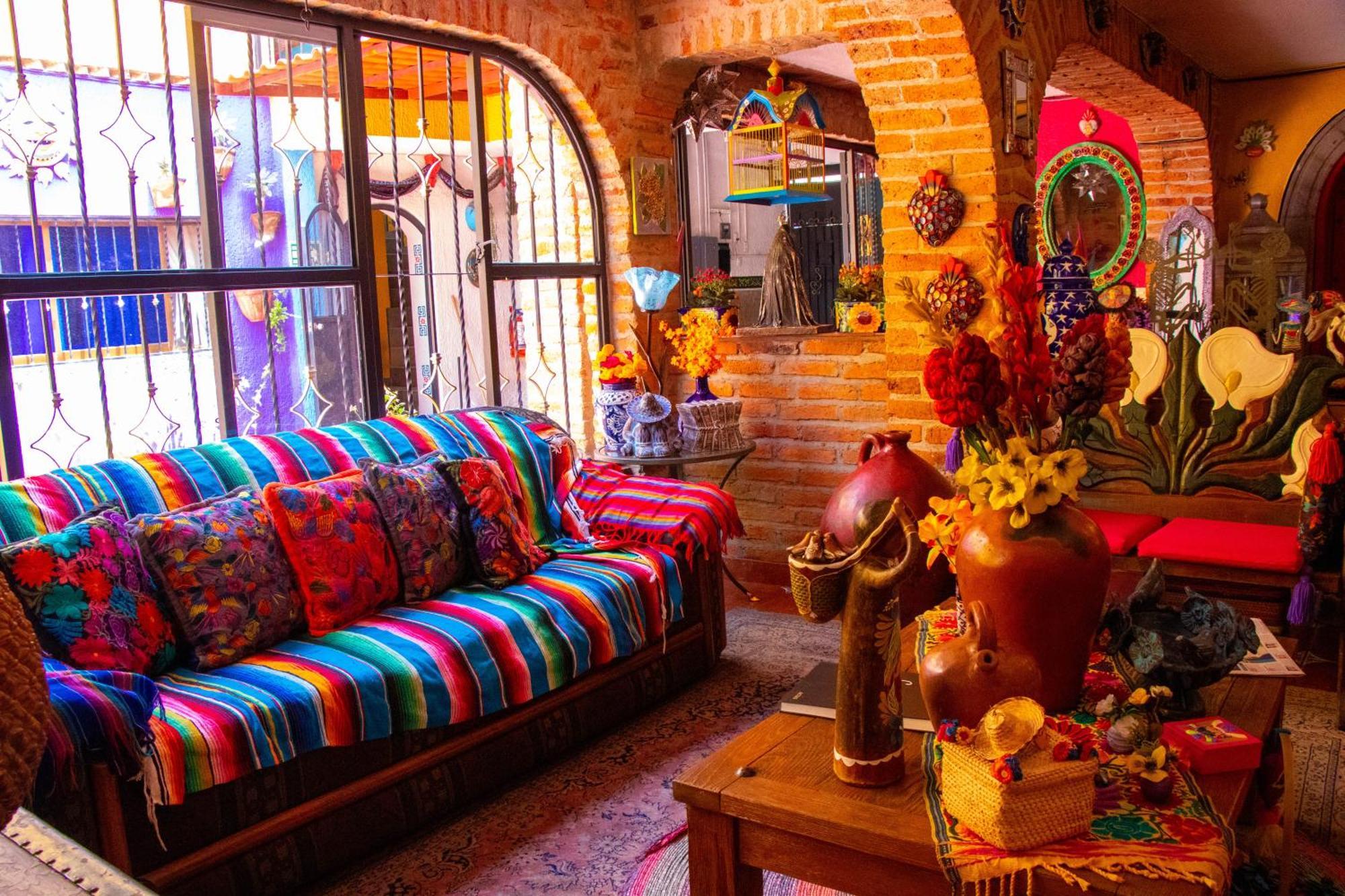 Posada Las Margaritas Tlaquepaque Exterior photo